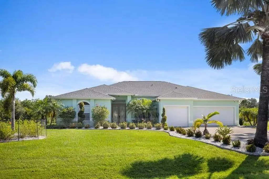 1905 Palm View Road Sarasota FL 34240