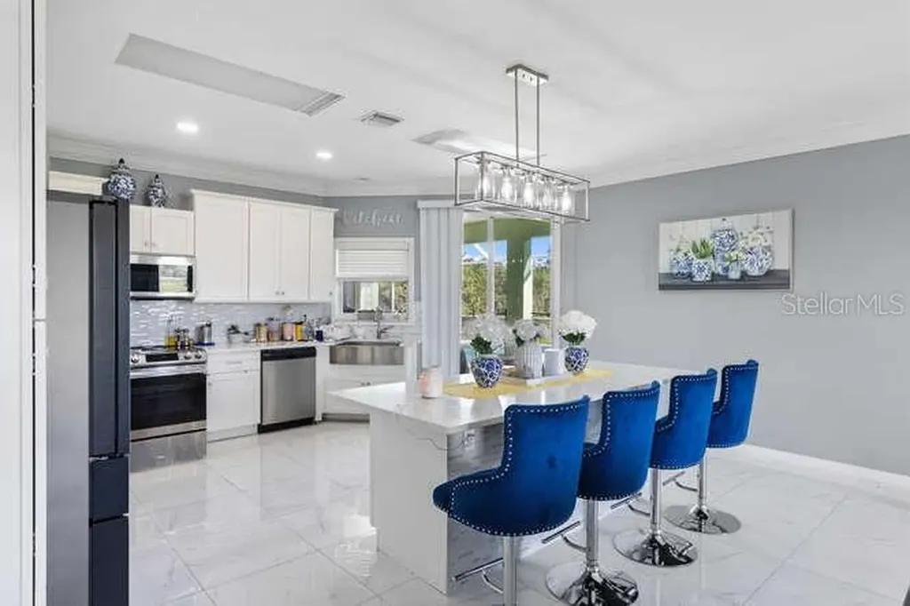 1905 Palm View Road Sarasota FL 34240