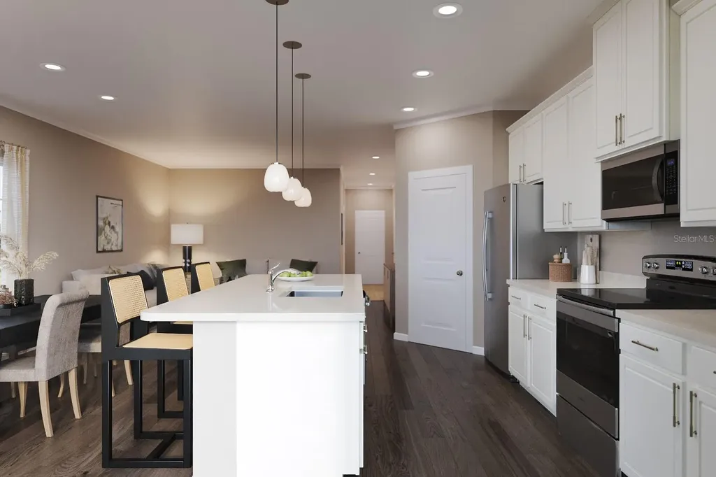 1271 Pineywood Field Drive Davenport FL 33837