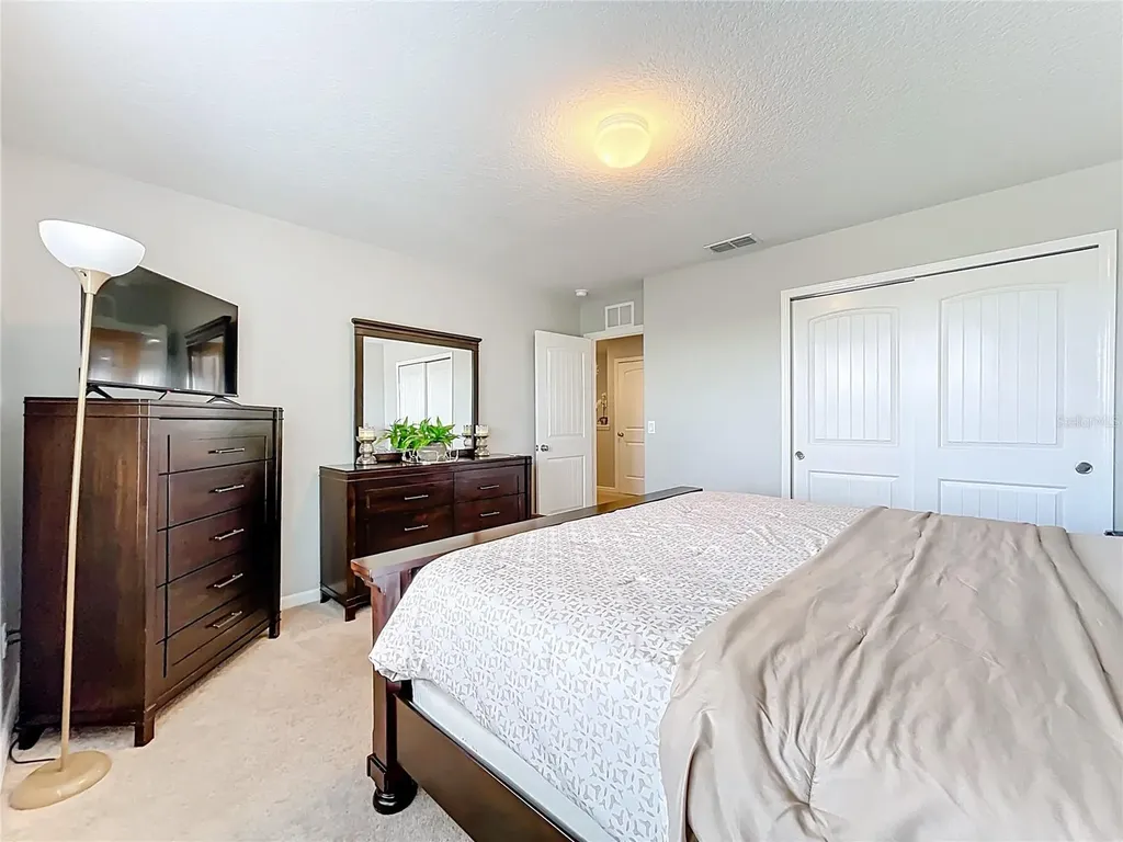 21224 Noric Cove Mount Dora FL 32757