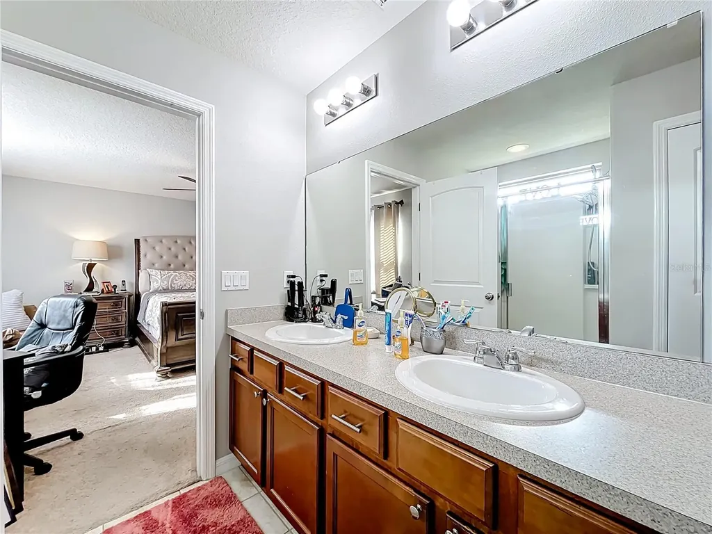 21224 Noric Cove Mount Dora FL 32757