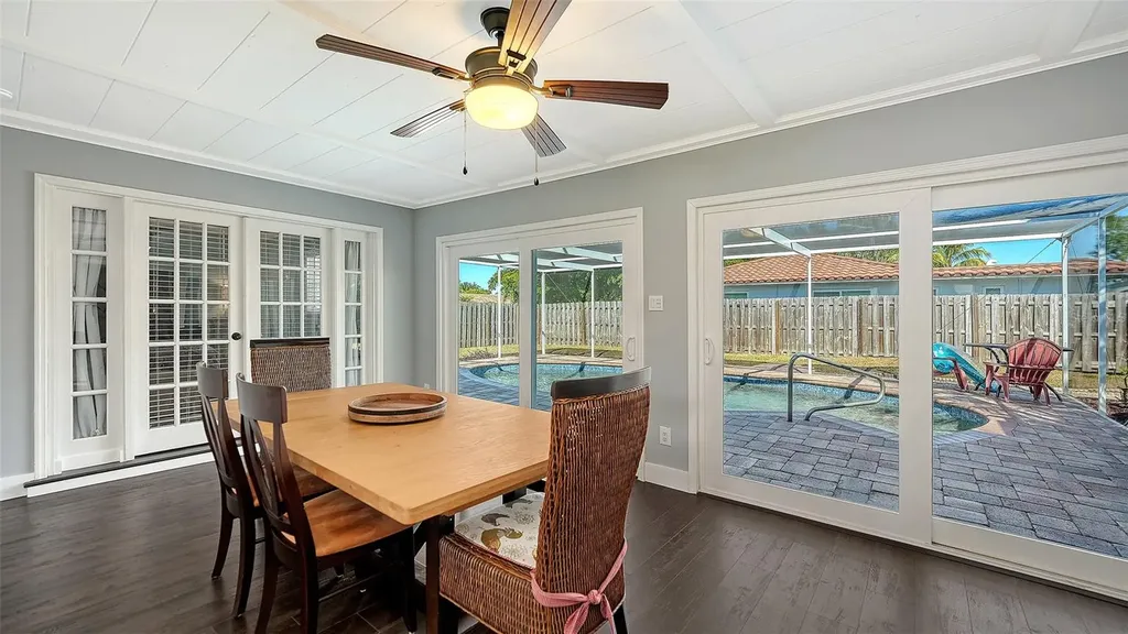 3507 Pinecrest Street Sarasota FL 34239