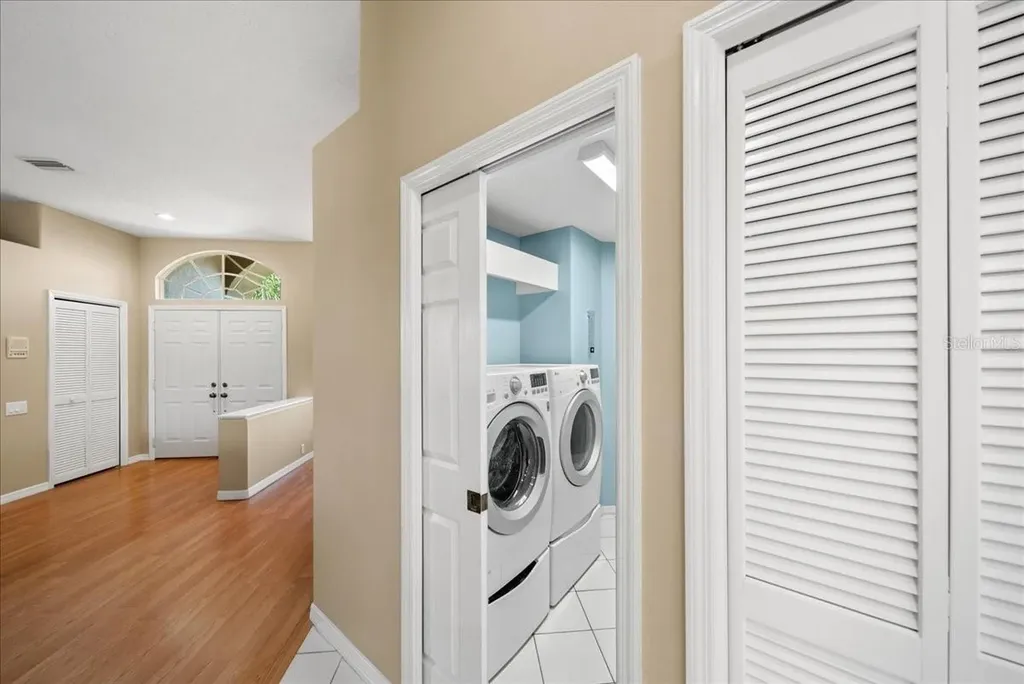 4321 Presidential Avenue Circle E Bradenton FL 34203