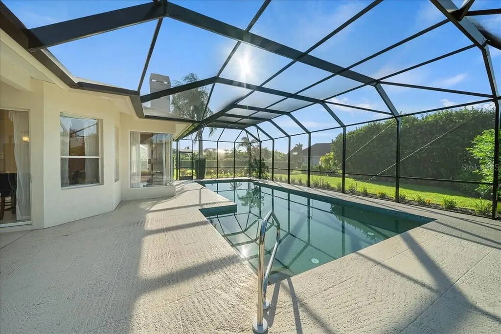 4321 Presidential Avenue Circle E Bradenton FL 34203