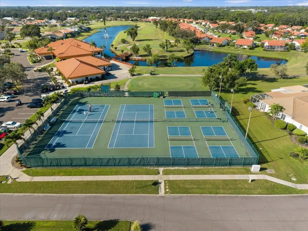 4321 Presidential Avenue Circle E Bradenton FL 34203