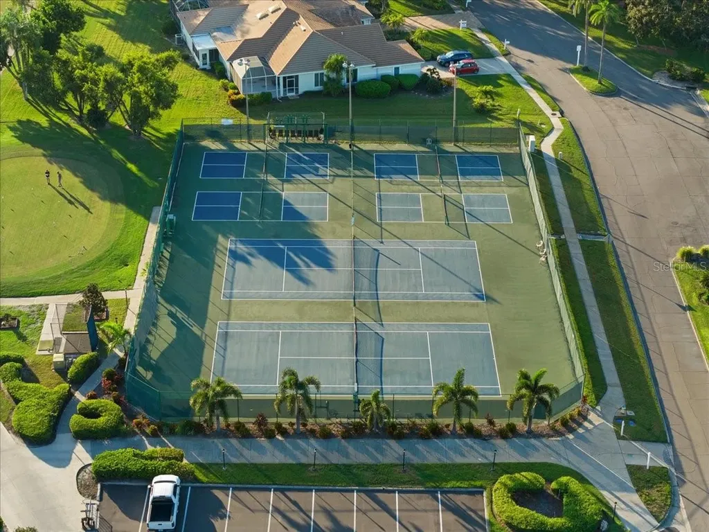 4321 Presidential Avenue Circle E Bradenton FL 34203