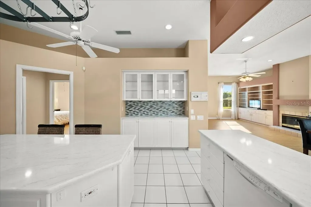 4321 Presidential Avenue Circle E Bradenton FL 34203