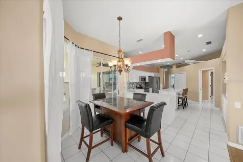 4321 Presidential Avenue Circle E Bradenton FL 34203