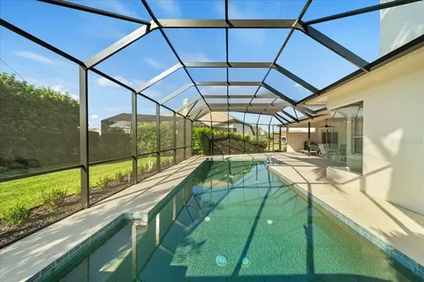 4321 Presidential Avenue Circle E Bradenton FL 34203