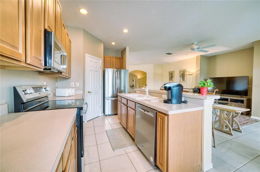 8014 Victoria Falls Circle Sarasota FL 34243