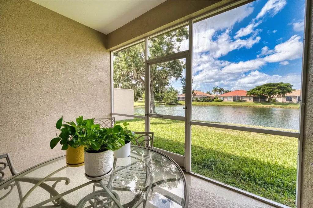 8014 Victoria Falls Circle Sarasota FL 34243