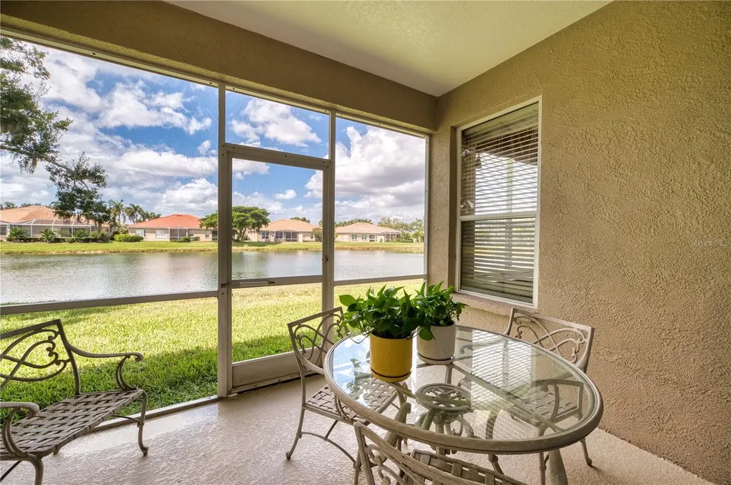 8014 Victoria Falls Circle Sarasota FL 34243