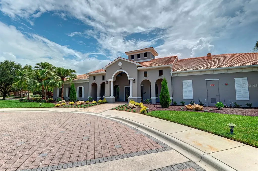 8014 Victoria Falls Circle Sarasota FL 34243