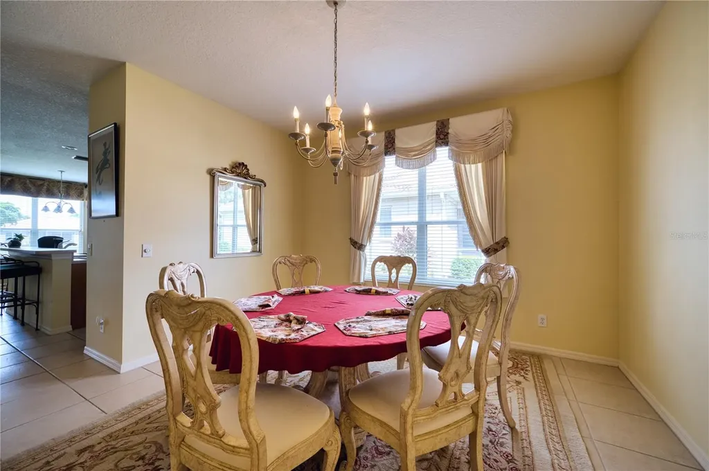 8014 Victoria Falls Circle Sarasota FL 34243