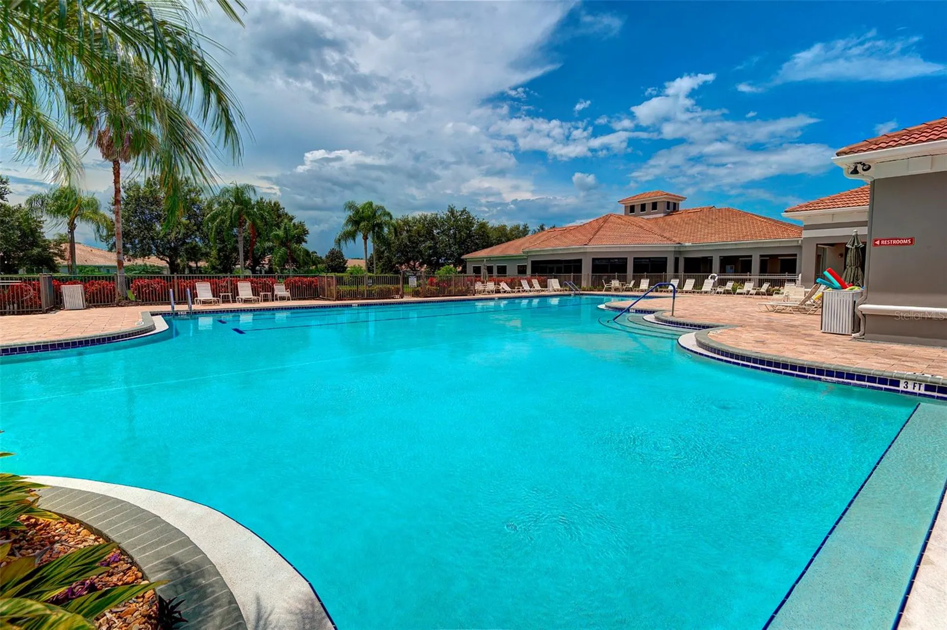 8014 Victoria Falls Circle Sarasota FL 34243