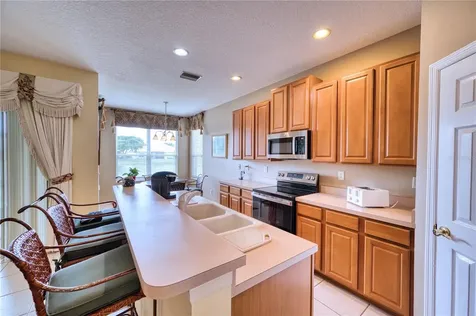 8014 Victoria Falls Circle Sarasota FL 34243
