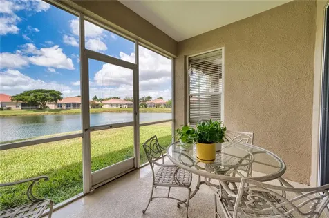 8014 Victoria Falls Circle Sarasota FL 34243