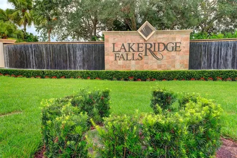 8014 Victoria Falls Circle Sarasota FL 34243