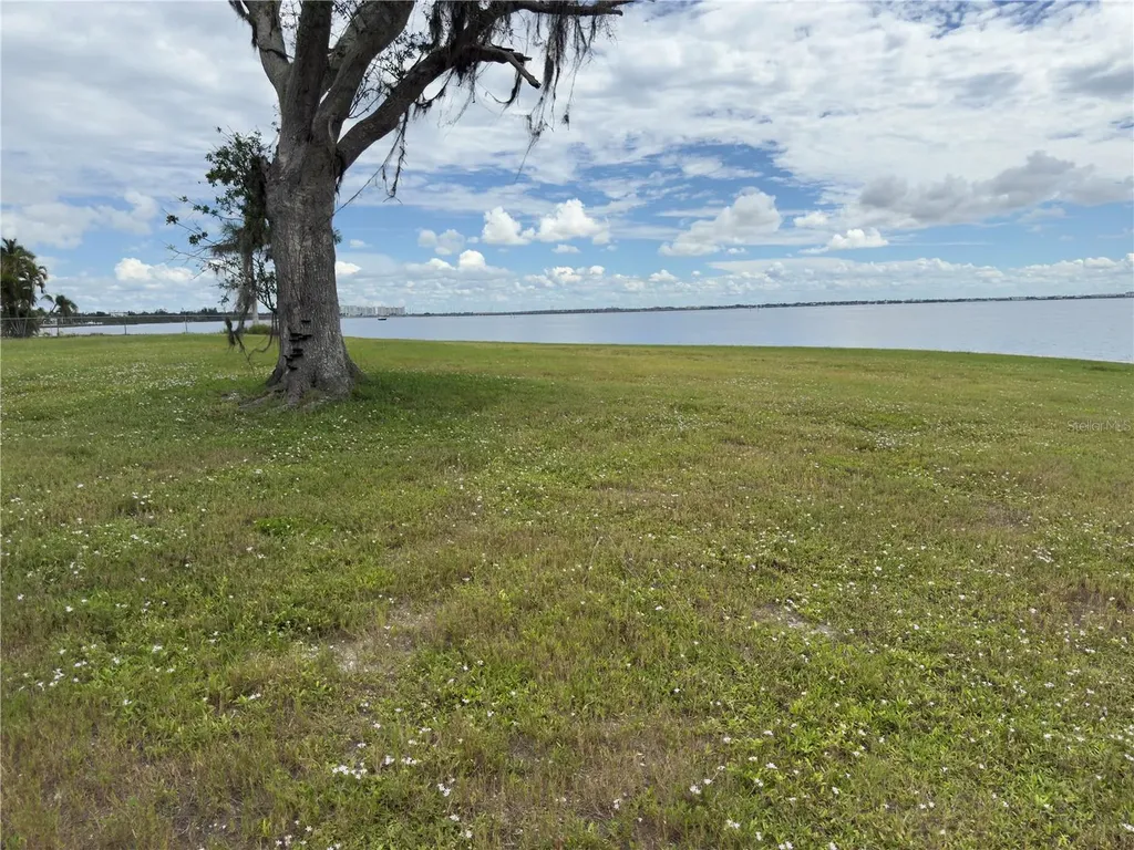 266 Beeney Road SE Port Charlotte FL 33952