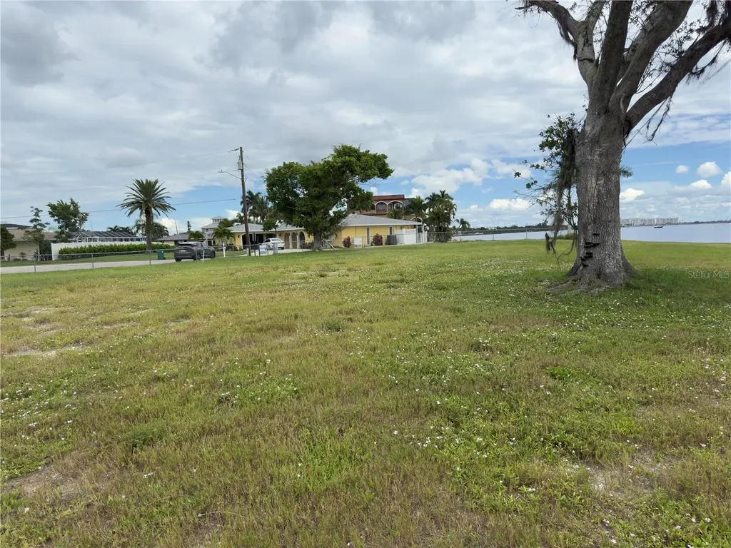 266 Beeney Road SE Port Charlotte FL 33952