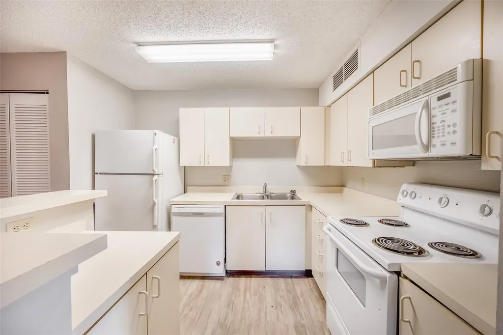 360 Lake Ontario Court Altamonte Springs FL 32701
