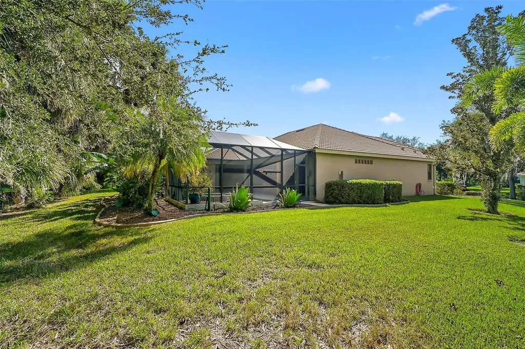 11420 Savannah Lakes Drive Parrish FL 34219