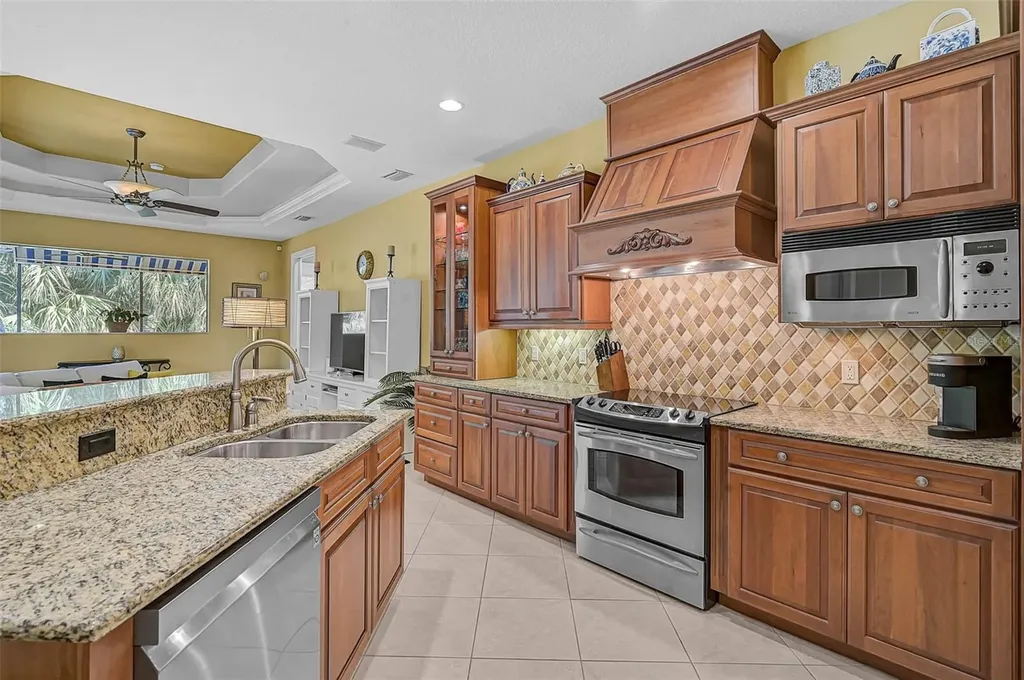 11420 Savannah Lakes Drive Parrish FL 34219