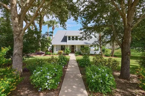 261 N Lakeview Drive Lake Helen FL 32744