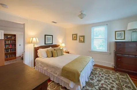 261 N Lakeview Drive Lake Helen FL 32744