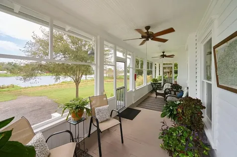 261 N Lakeview Drive Lake Helen FL 32744