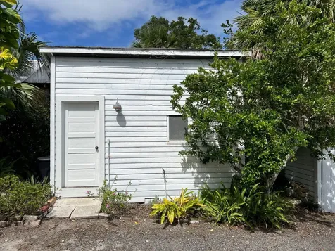 261 N Lakeview Drive Lake Helen FL 32744