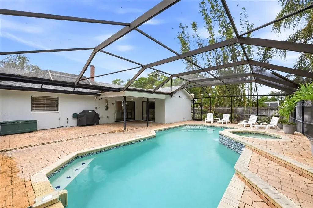10975 96th Street Largo FL 33773