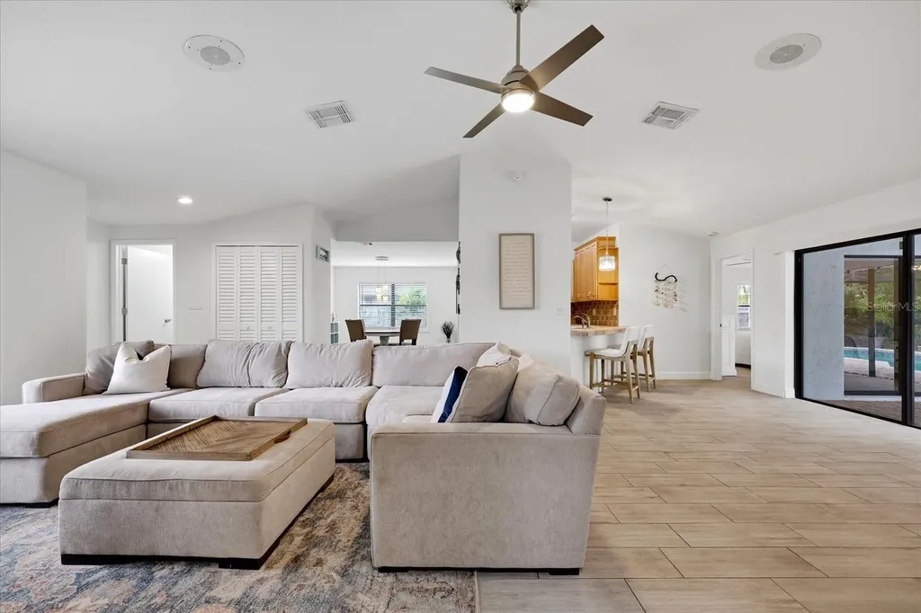 10975 96th Street Largo FL 33773