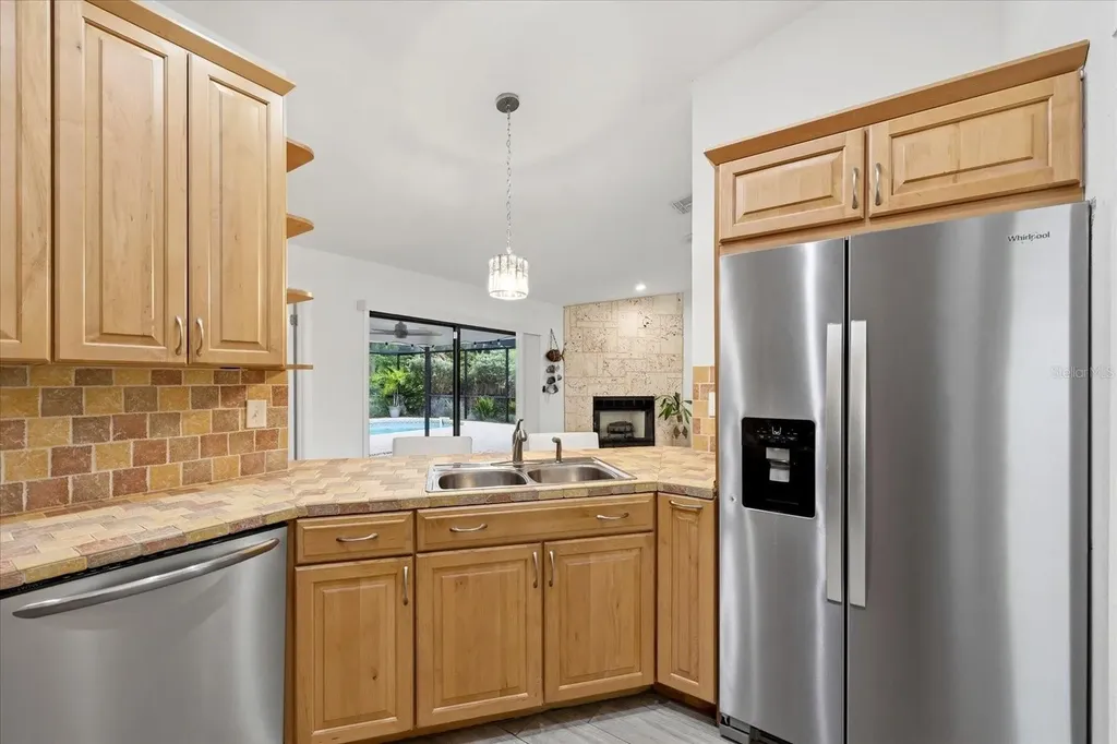 10975 96th Street Largo FL 33773