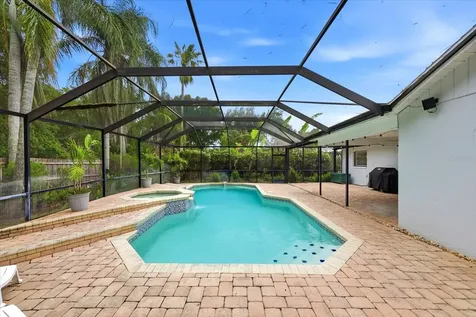 10975 96th Street Largo FL 33773