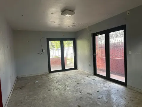 5 Calle 519 Qb6 Urbanización Country Club Carolina PR 00982