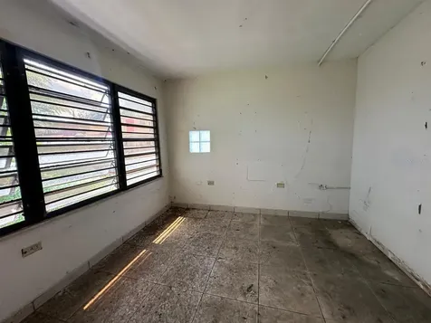 5 Calle 519 Qb6 Urbanización Country Club Carolina PR 00982