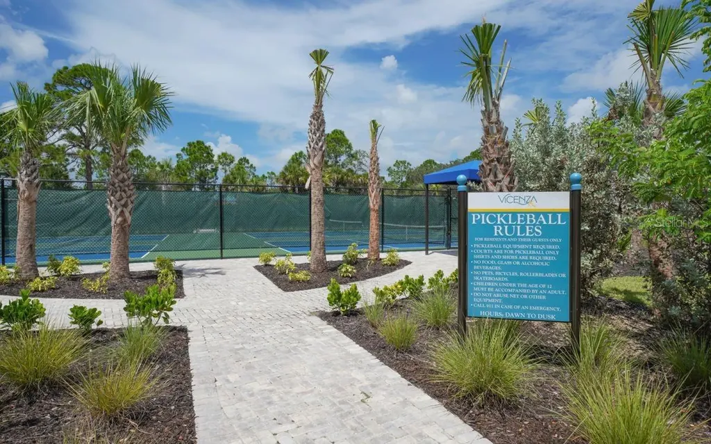 277 Potenza Loop North Venice FL 34275