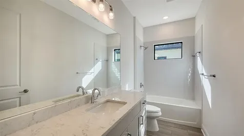 277 Potenza Loop North Venice FL 34275