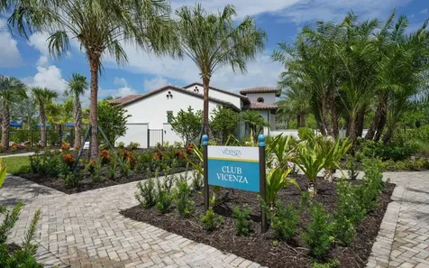 277 Potenza Loop North Venice FL 34275