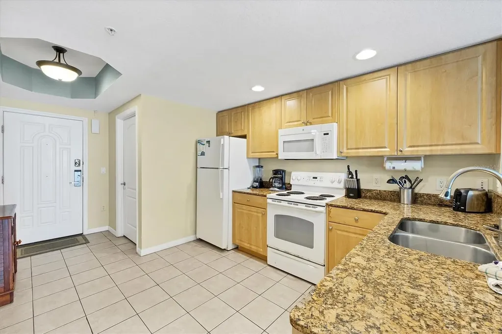 12000 Gulf Boulevard St Petersburg FL 33706
