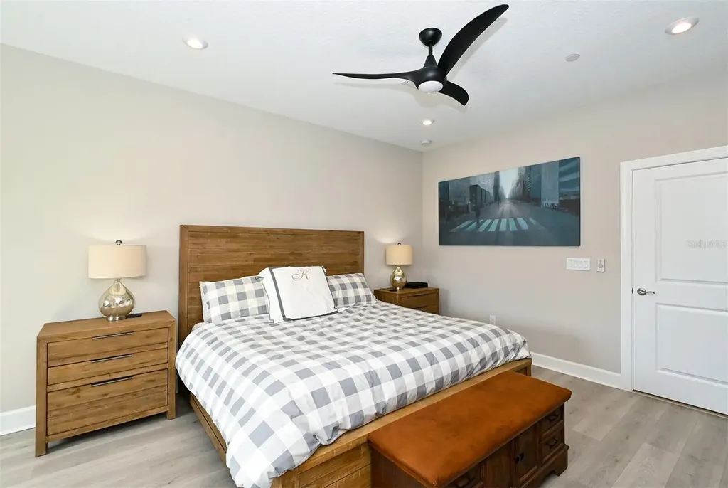 5560 Cannes Circle Sarasota FL 34231