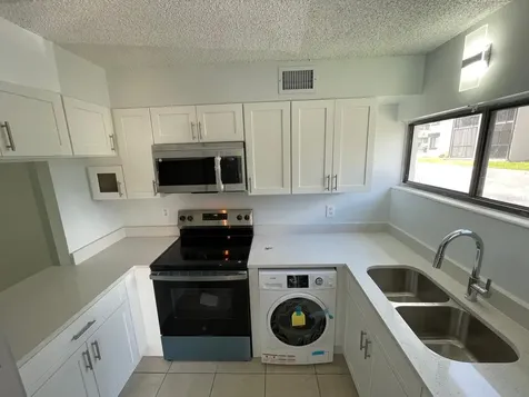 1108 Bartow Road Lakeland FL 33801