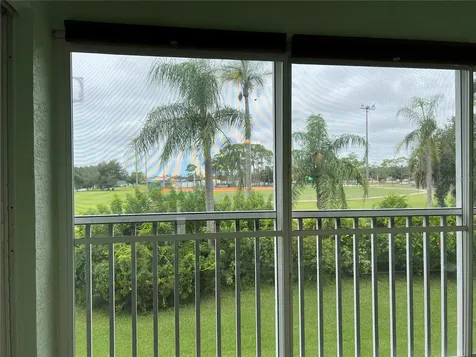 5725 Greenwood Avenue North Port FL 34287