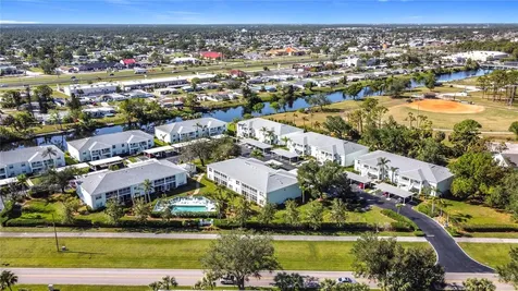 5725 Greenwood Avenue North Port FL 34287