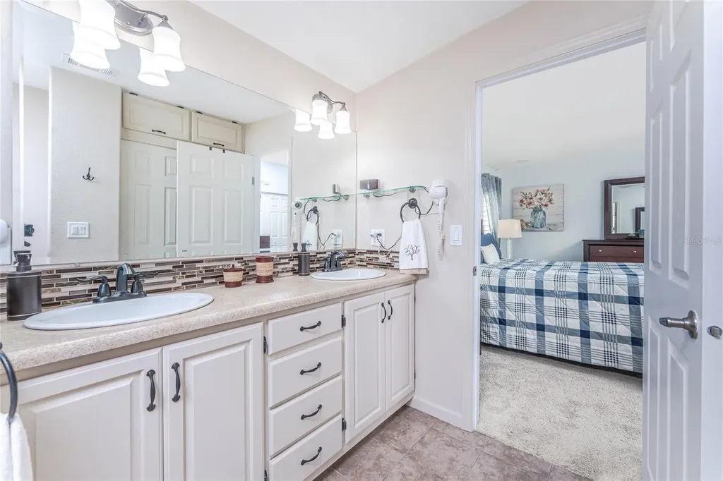 9118 Pinehaven Way Englewood FL 34224