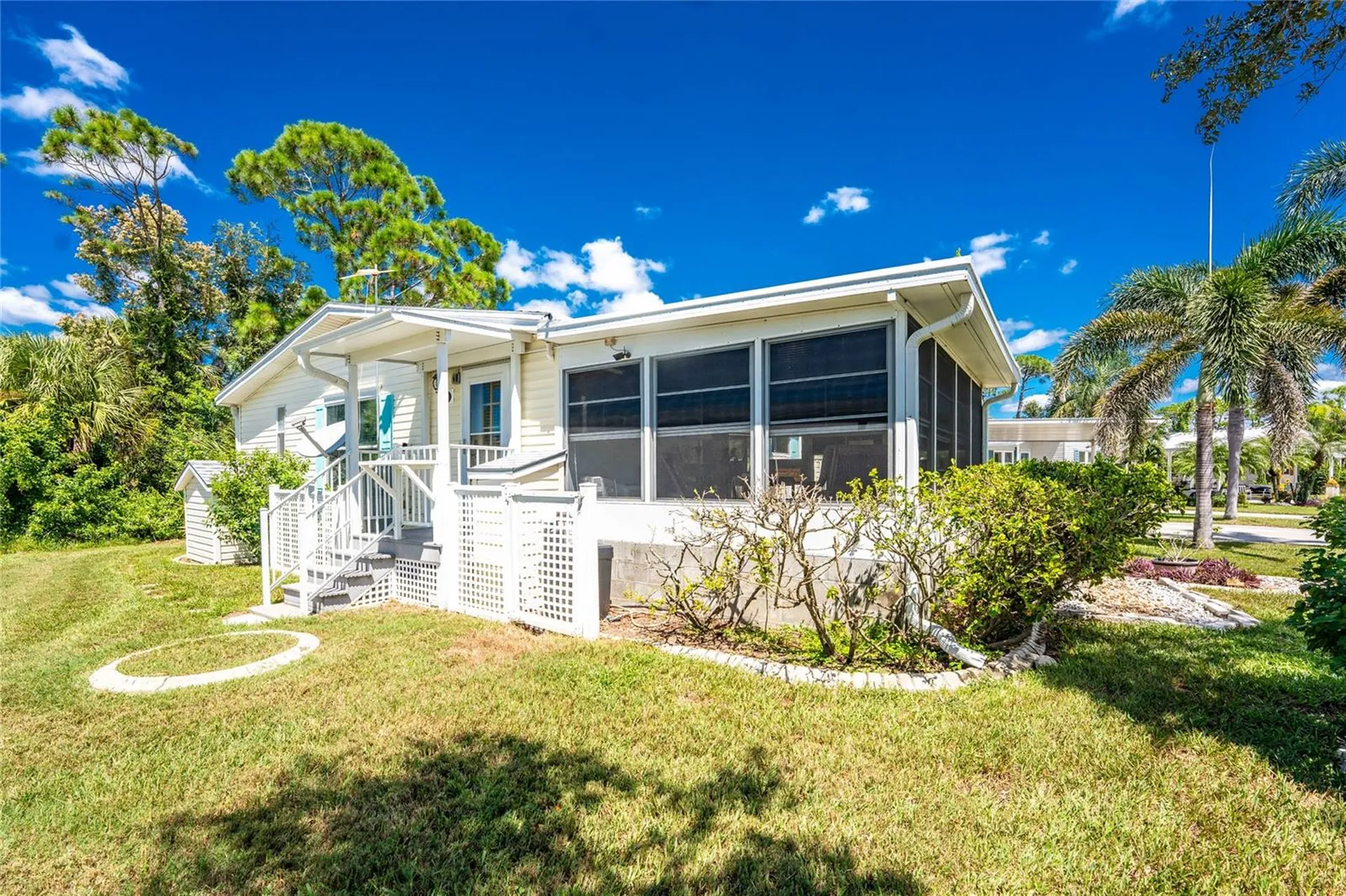 9118 Pinehaven Way Englewood FL 34224