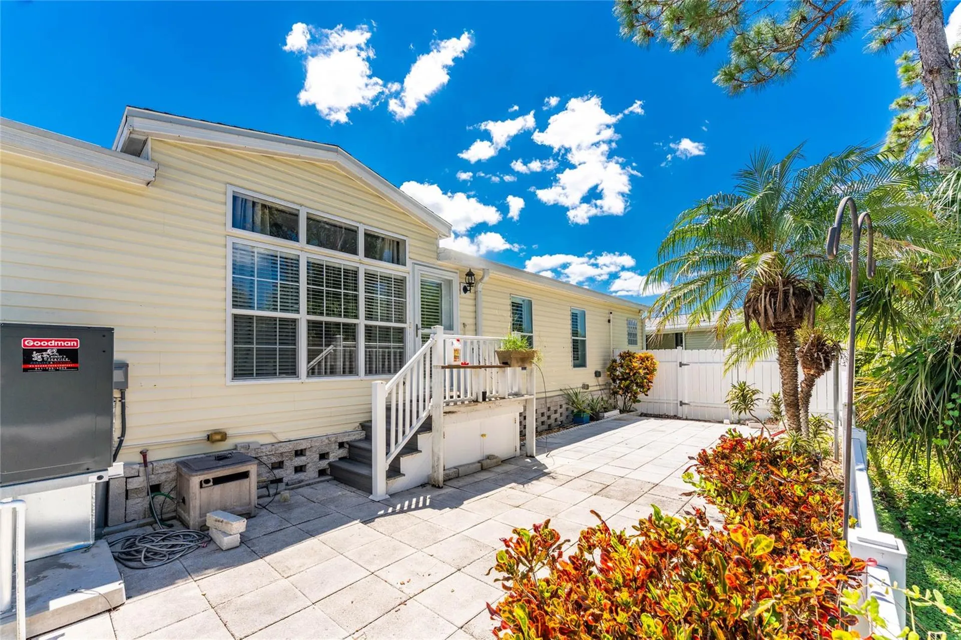 9118 Pinehaven Way Englewood FL 34224