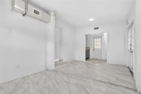 319 Dillon Circle Orlando FL 32822