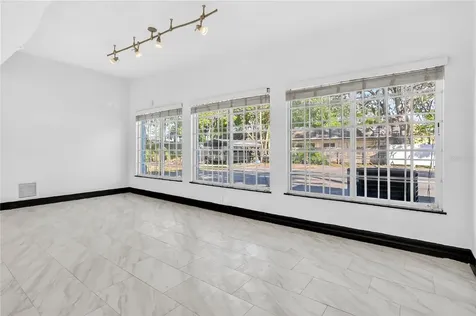 319 Dillon Circle Orlando FL 32822